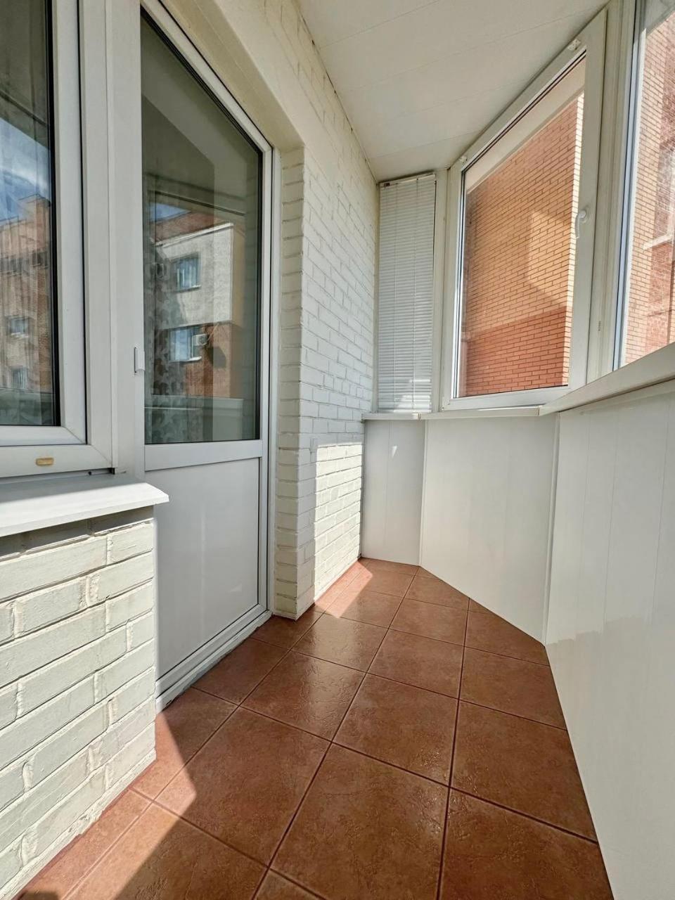 Apartpoltava Стильні Білосніжні Апартаменти, 2-Окремі Кімнати , Документи Для Відрядження , Банківський Чек ภายนอก รูปภาพ